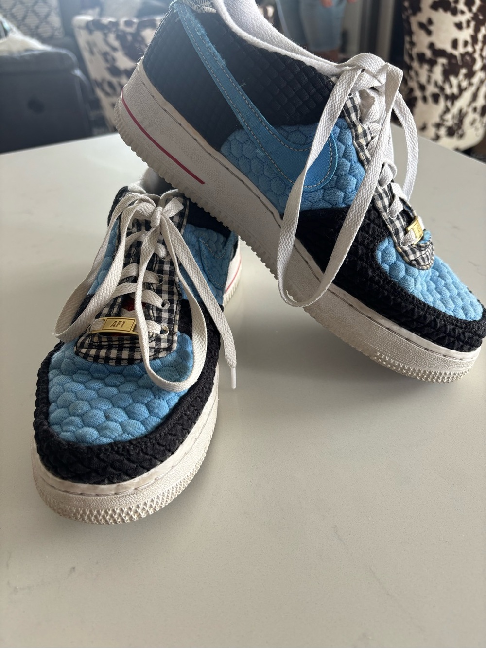 Nike Air Force 1 LV8 GS - Size 7Y
